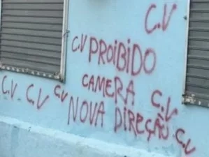 URGENTE!! Comando Vermelho Toma comunidade da milicia em comunidade do Rio e Impõe Regras Rígidas à População