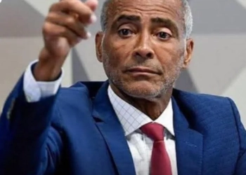 ROMÁRIO SE RECUSA A ASSINAR IMPEACHMENT DE MORAES E VIRA ALVO NAS REDES: “DECEPCIONANTE”, DIZEM BOLSONARISTAS