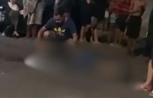 HOMEM É ASSASSINADO A TIROS ENQUANTO SEGURAVA O FILHO NO COLO NO RIO