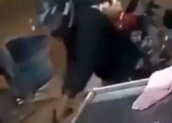 ( Video) Comerciante é executado com 19 tiros no Rio após se recusar a pagar taxa imposta por milicianos