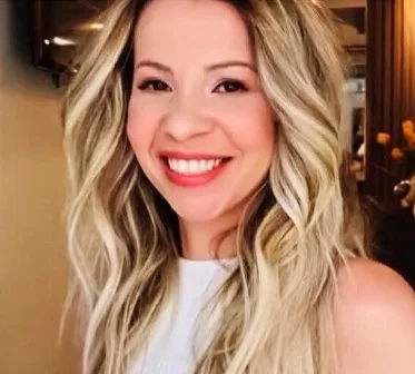 🚨 Sargento da Marinha grávida é baleada em tentativa de assalto no Rio e luta pela vida; família pede doação urgente de sangue