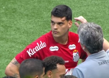 CRIME EM CAMPO: GOLEIRO BRAZÃO É VÍTIMA DE NEGLIGÊNCIA MÉDICA E FALHA DA ARBITRAGEM