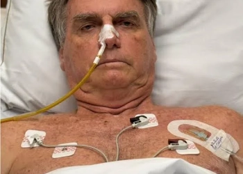 Carlos Bolsonaro levanta suspeita de que Jair Bolsonaro pode estar com câncer