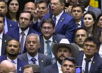 Câmara aprova urgência da votação da anistia em meio a forte embate político