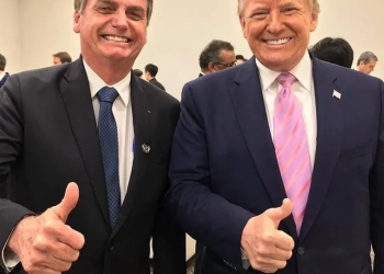  Eduardo Bolsonaro aposta em ordem de Trump para blindar o pai: “Pode salvar Jair Bolsonaro”