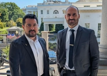URGENTE: PGR DENUNCIA EDUARDO BOLSONARO E PAULO FIGUEIREDO POR COAÇÃO AO STF