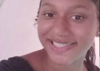 Menina de 10 anos morre após ser brutalmente agredida dentro de escola por colegas