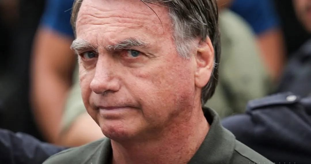 BOLSONARO PERDE 15 KGS EM POUCOS MESES E PREOCUPA MÉDICO E FAMILIARES