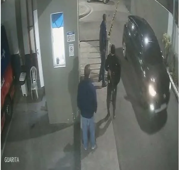 TERROR NO HOSPITAL: CRIMINOSOS ARMADOS INVADEM O PEDRO II PARA RESGATAR PACIENTE BALEADO