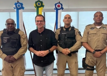 Eduardo Paes recebe guardas municipais após episódio de desrespeito em ocupação do PSOL
