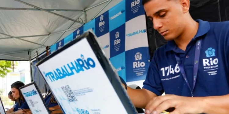 Ptefeitura do Rio abre 1.538 vagas de emprego; mais da metade não exige experiência