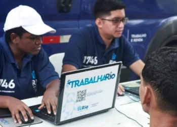 Prefeitura do Rio anuncia 1.694 vagas de emprego e abre novas oportunidades para trabalhadores e PCDs