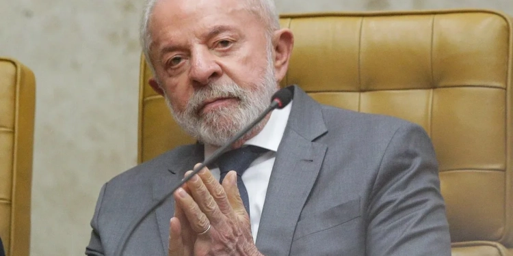 URGENTE: Lula assina norma que veda apostas de beneficiários do Bolsa Família e do BPC