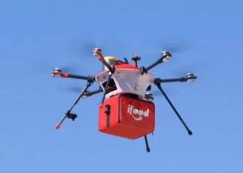 Drones Começam a Fazer Entregas e Reduzem Tempo pela Metade