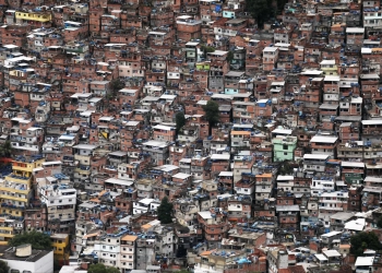 GOVERNO FEDERAL ANUNCIA QUE TODAS AS FAVELAS DO BRASIL AGORA TÊM CEP OFICIAL