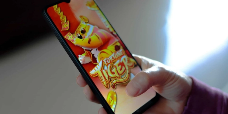 Escândalo Divino! Pesquisa revela que 41% dos evangélicos apostam on-line — e “jogo do tigrinho” vira febre até entre fiéis!