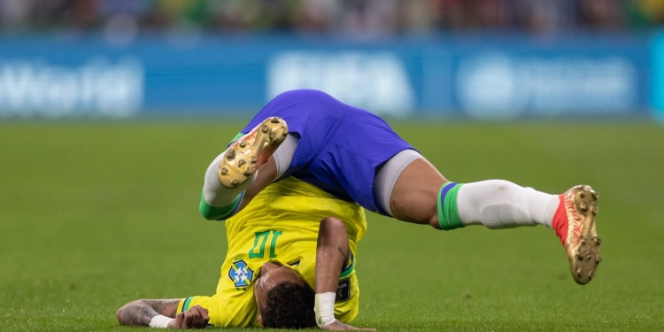 Radiografia de um fracasso:  Jornal detona Neymar e fala em ‘crise contínua’