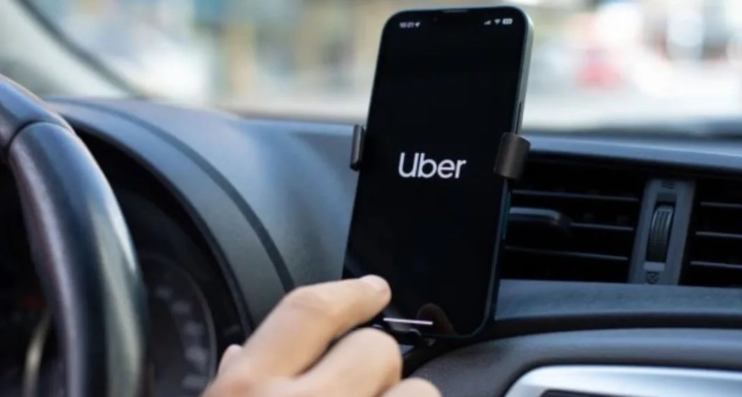 Trabalhadores de aplicativos ganham acima da média nacional, mas seguem sem proteção trabalhista