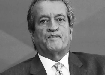 Moraes vota pela reabertura de investigação contra Valdemar Costa Neto por tentativa de golpe de Estado