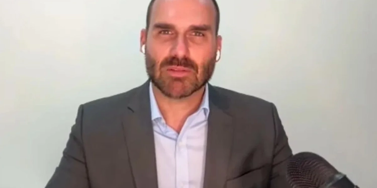 Conselho de Ética arquiva processo contra Eduardo Bolsonaro, mas o deputado não terá vida facil.Entenda