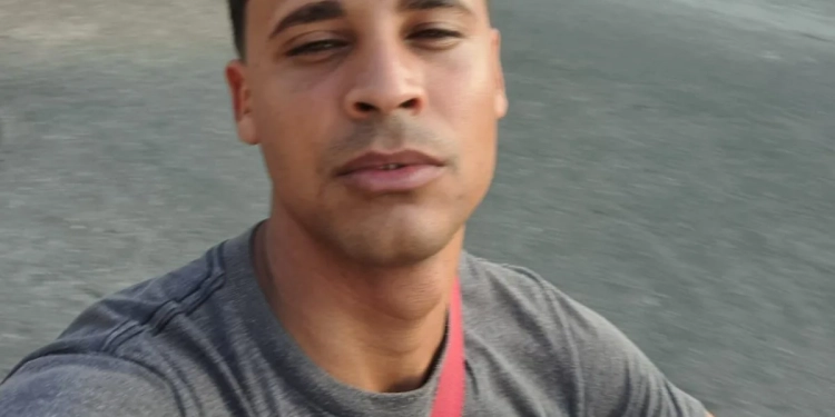 JOVEM É SEQUESTRADO A CAMINHO DO TRABALHO EM CAMPO GRANDE; FAMÍLIA DESESPERADA PEDE AJUDA!