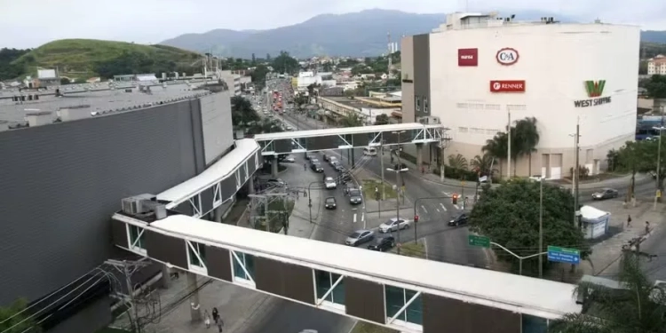 Urgente!! West Shopping anuncia inúmeras vagas temporárias de Natal !! Não percam!! Várias oportunidades!!