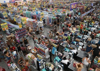 Aniversário Guanabara começa nesta quarta-feira com ofertas especiais em todas as lojas da rede; confira