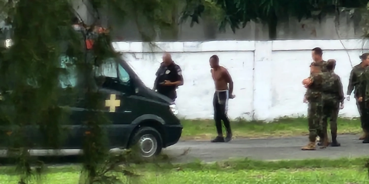 URGENTE!! GUERRA ENTRE MILICIANOS DEIXA UM INOCENTE MORTO EM SANTA CRUZ, NA ZONA OESTE DO RIO