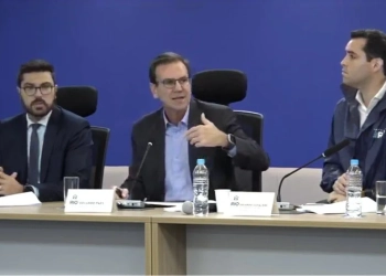 Eduardo Paes anuncia câmeras inteligentes que realizam milhares de buscas criminais em minutos.