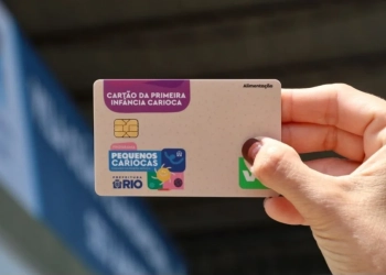 Programa Pequenos Cariocas”: Prefeitura lança cartão de R$ 200 para combater a fome na primeira infância no Rio de Janeiro