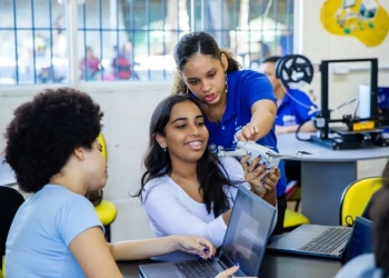 Prefeitura do Rio oferece 3,5 Mil Vagas Gratuitas em Cursos Tecnológicos: Oportunidade Imperdível Para Jovens Cariocas!
