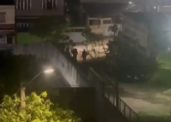 ( IMAGENS FORTES) TRAFICANTE DO CV É MORTO APÓS TENTATIVA DE INVASÃO A COMUNIDADE RIVAL NO RIO