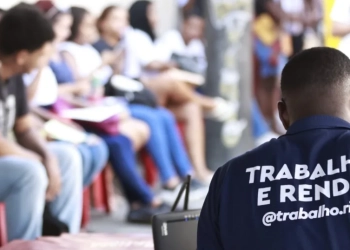 Prefeitura do Rio abre 1.200 vagas de emprego em várias regiões da cidade — oportunidades para todos os níveis!