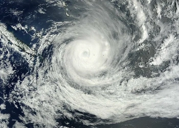 Urgente!! Ciclone Intenso se Aproxima do Brasil!!!  Alerta para Chuvas Torrenciais, Ventos de 100 km/h e Risco de Destruição!