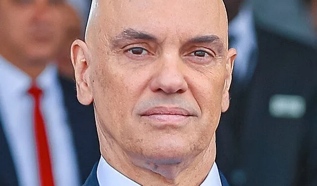 Moraes cobra transparência e manda preservar todas as provas da operação que deixou 121 mortos no Rio