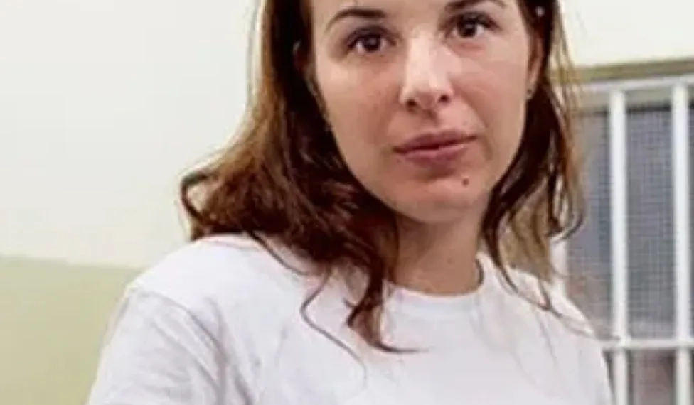 Suzane von Richthofen celebra marca de 100 mil seguidores e deixa recado emocionante para is fãs.Veja