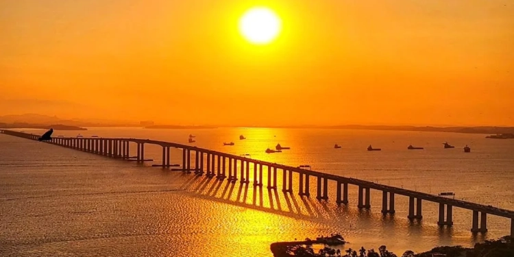 CALOR ESCALANDO NO RIO! TERMÔMETROS PODEM CHEGAR AOS 35°C NESTA QUINTA-FEIRA (13)
