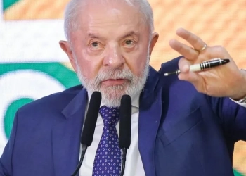 Lula Sanciona Lei que PROÍBE Linguagem Neutra em Toda a Administração Pública