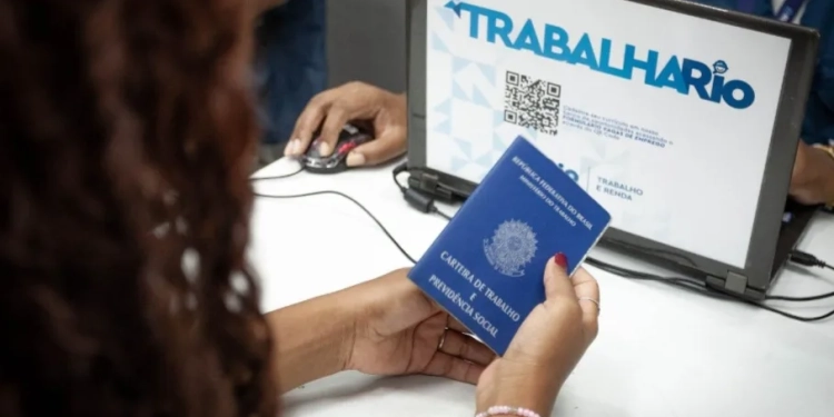 PREFEITURA DO RIO OFERECE.572 VAGAS DE EMPREGO ESTA SEMANA – OPORTUNIDADE PARA TODOS OS PERFIS E REGIÕES DA CIDADE