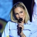 MP aciona Claudia Leitte e pede R$ 2 milhões por suposta discriminação religiosa após mudança em música