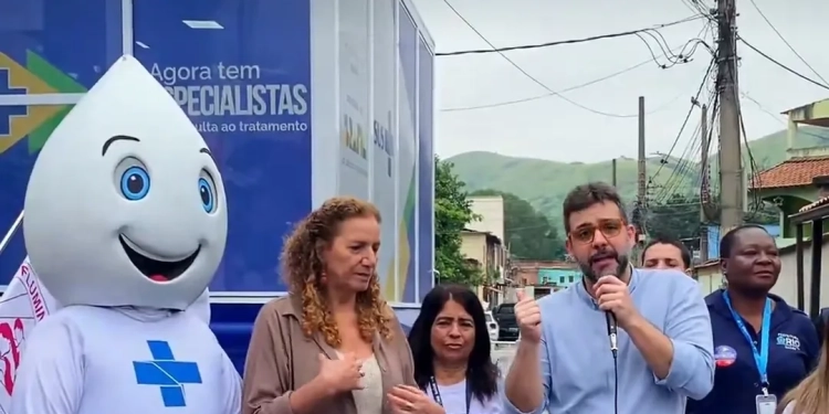 Quase mil mulheres atendidas em apenas 11 dias: Carreta da Saúde da Mulher leva dignidade e esperança à Zona Oeste