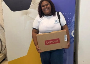 TALENTO DE OURO! ALUNA DO EJA DE CAMPO GRANDE CONQUISTA 1º LUGAR EM CONCURSO DE REDAÇÃO ESTADUAL