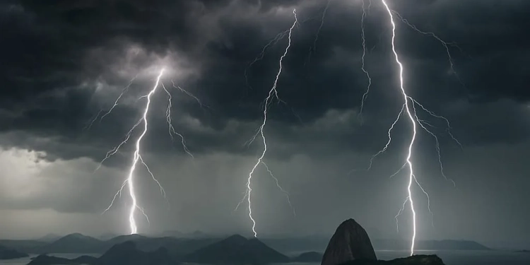 Ciclone Extratropical Se Aproxima e Pode Desencadear Forte Virada no Tempo no Rio de Janeiro