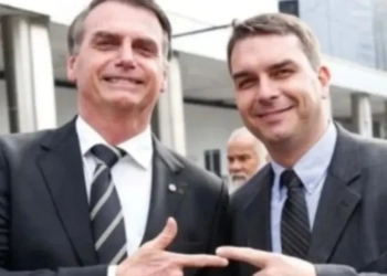 URGENTE!! FLÁVIO BOLSONARO SERÁ CANDIDATO A PRESIDENTE EM 2026