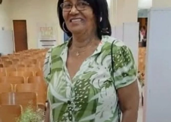 TRAGÉDIA EM SANTÍSSIMO: MÃE É MORTA A FACADAS PELO PRÓPRIO FILHO DENTRO DE CASA