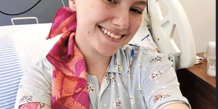 LUTO NAS REDES — MORRE ISABEL VELOSO, INFLUENCIADORA DE 19 ANOS, APÓS BATALHA CONTRA O CÂNCER