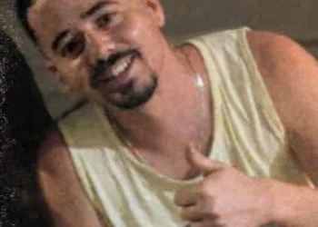 ( URGENTE) Motorista de aplicativo desaparece em Santa Cruz e carro é encontrado carbonizado