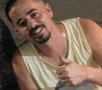 ( URGENTE) Motorista de aplicativo desaparece em Santa Cruz e carro é encontrado carbonizado