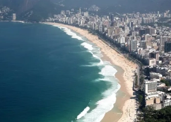 Prefeitura do Rio endurece regras e proíbe prédios que façam sombra nas praias, mesmo fora da orla