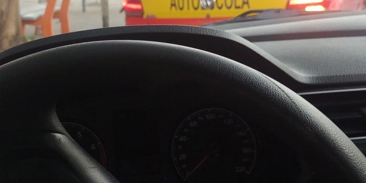 DETRAN MUDA REGRAS DA CNH: FIM DA BALIZA E CARRO AUTOMÁTICO NO EXAME JÁ É REALIDADE EM PARTE DO PAÍS